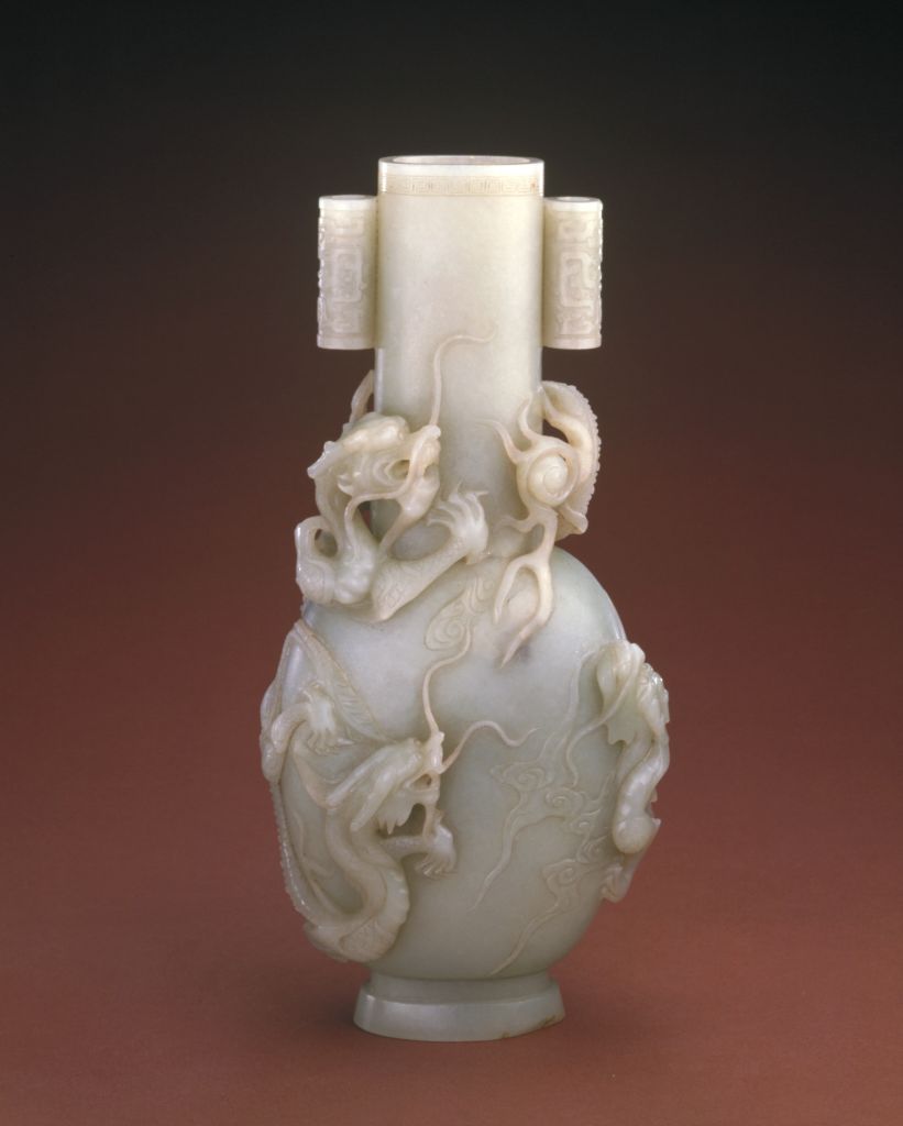 图片[1]-Blue jade vase with dragon pattern and ears-China Archive